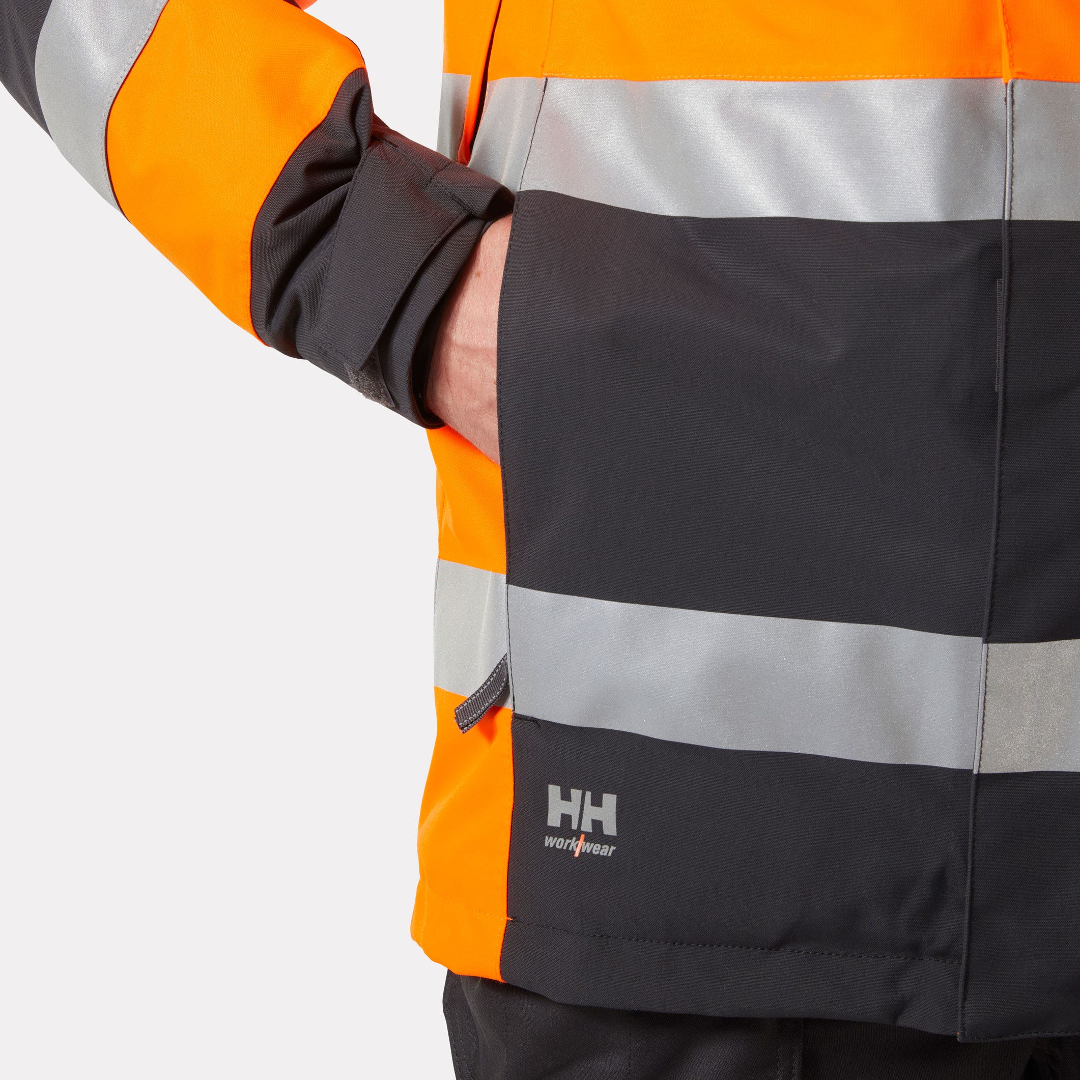Helly Hansen Alna 2.0 high visibility winter insulated jacket - Image 13