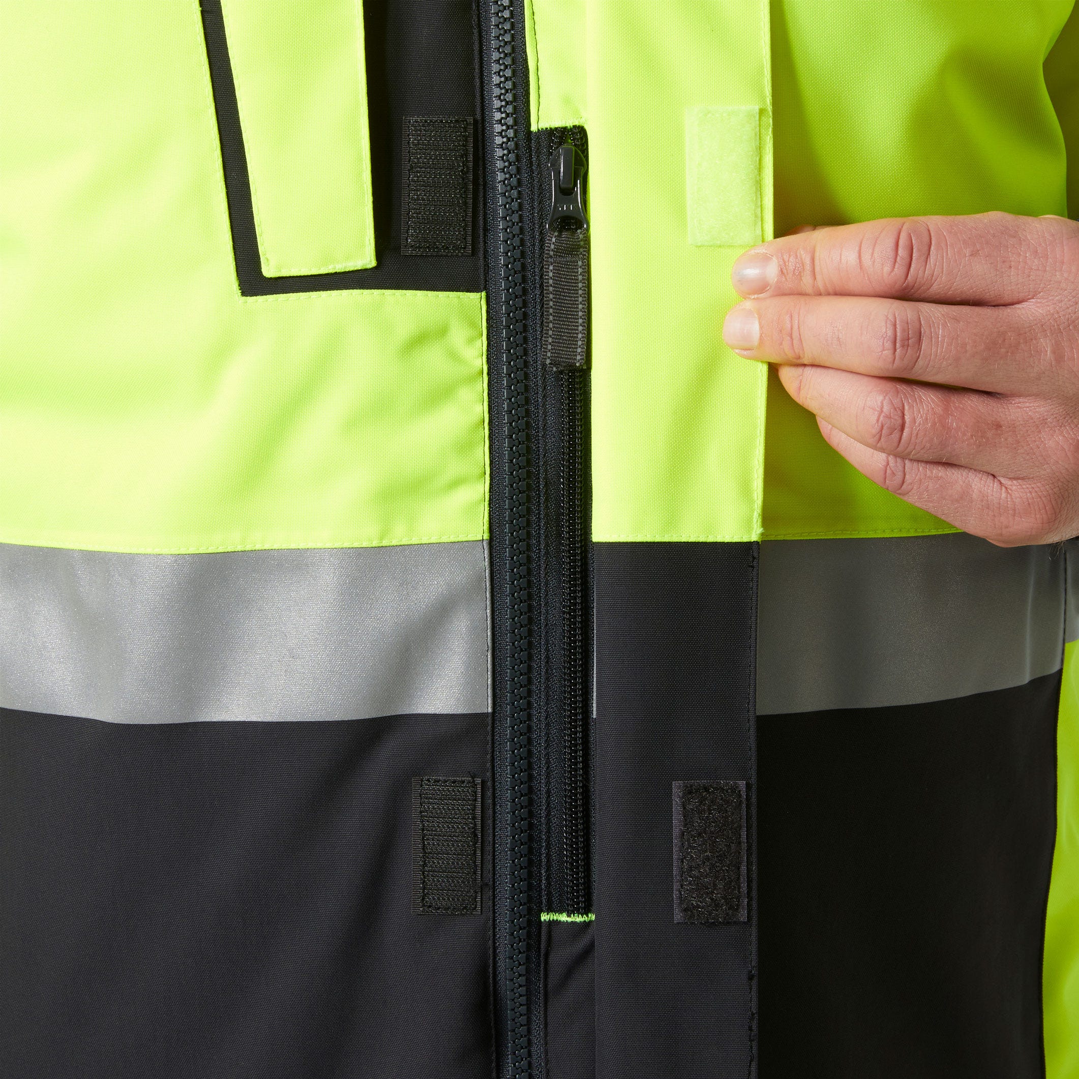 Helly Hansen Alna 2.0 high visibility winter insulated jacket - Image 24