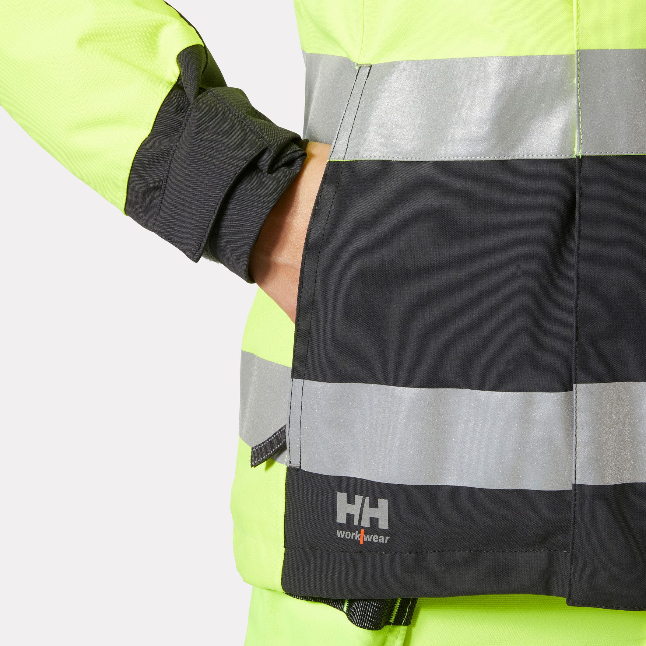 Helly Hansen Women's Alna 2.0 high visibility winter insulated jacket - Image 3