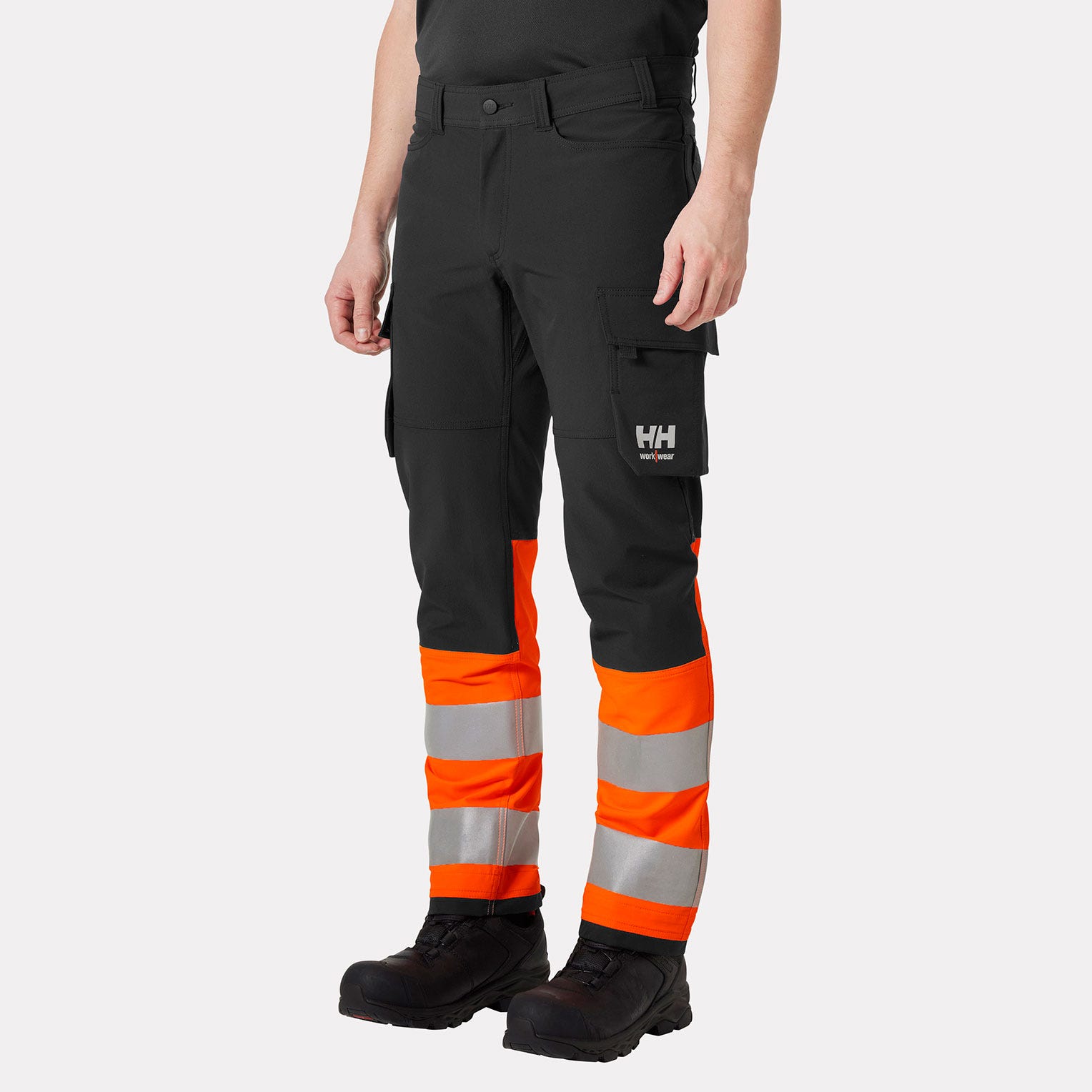 Helly Hansen Alna 4X high visibility cargo trousers class 1 - Image 13