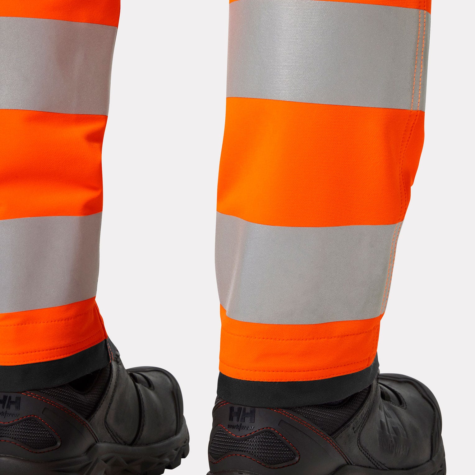 Helly Hansen Alna 4X high visibility cargo trousers class 1 - Image 2