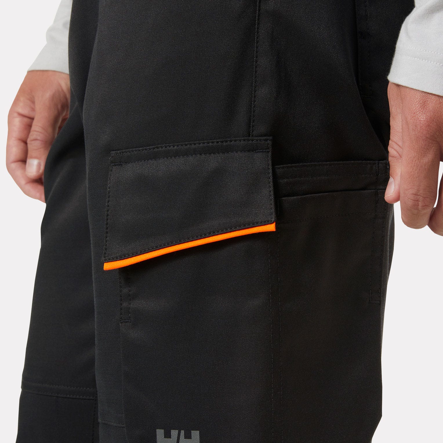 Helly Hansen UC-ME high visibility work trousers class 1 - Image 17
