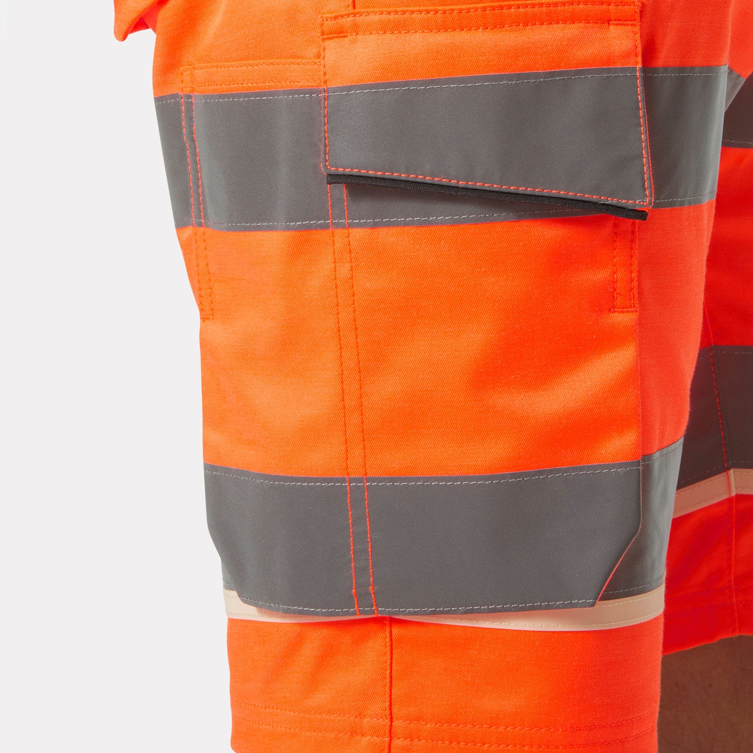 Helly Hansen UC-ME high visibility cargo shorts - Image 10